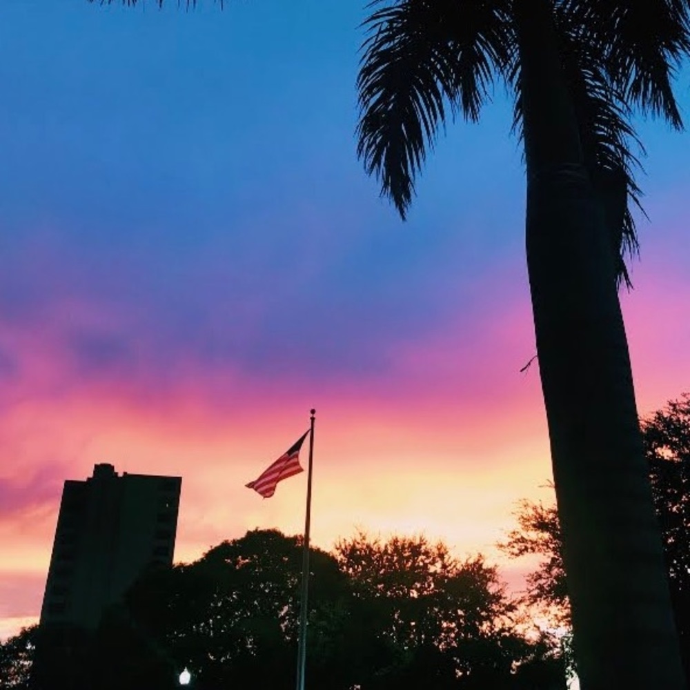 Meet your Posher, Caitlin